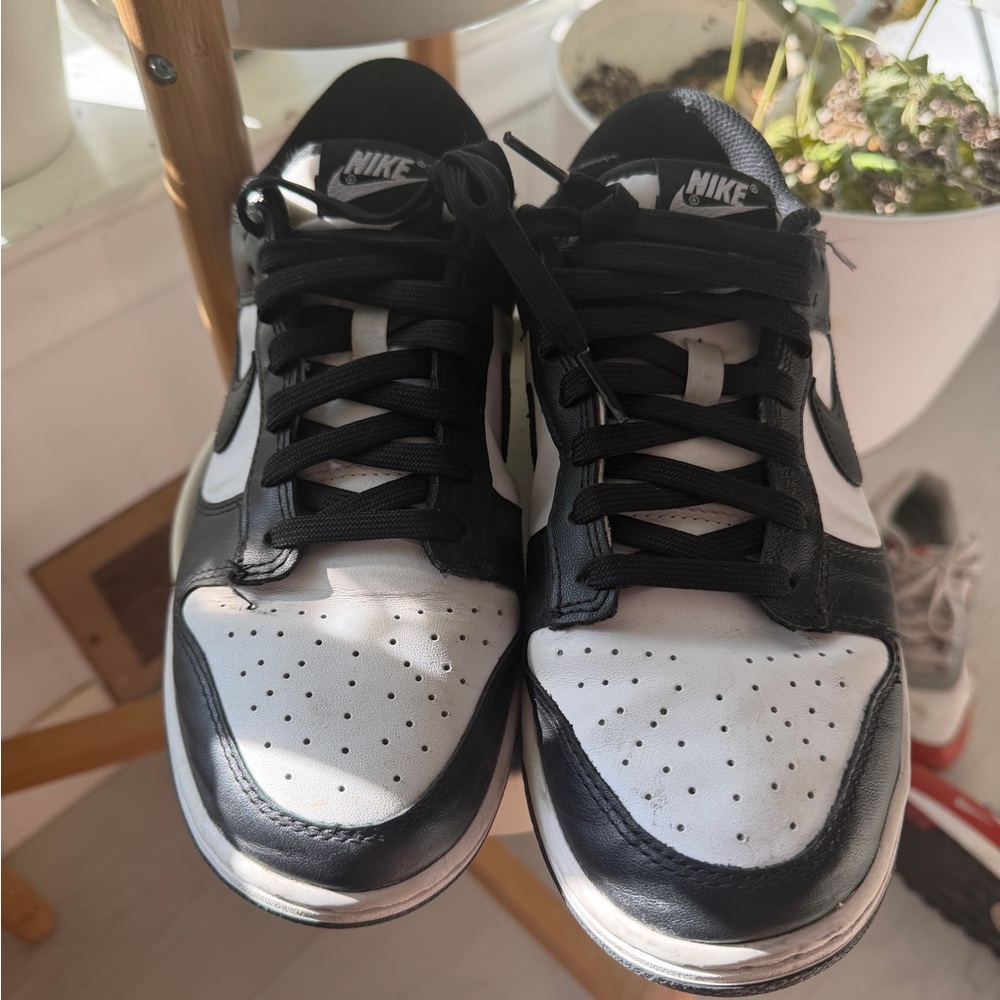 Nike Classic Black and White Athletic Shoes 🐼 Panda 🐼